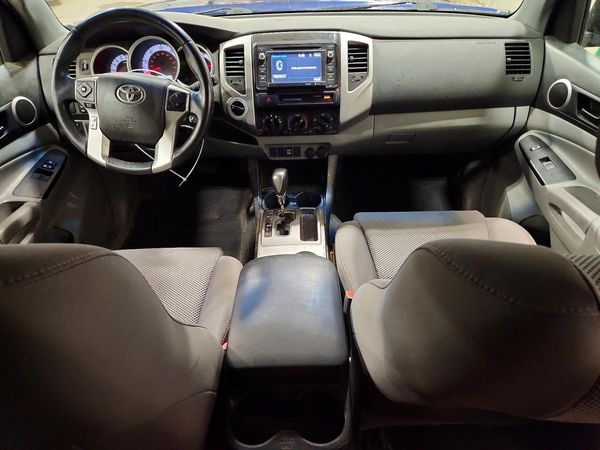 2015 TOYOTA TACOMA Delux Grade
