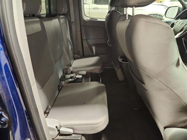 2015 TOYOTA TACOMA Delux Grade