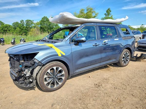 2022 KIA CARNIVAL