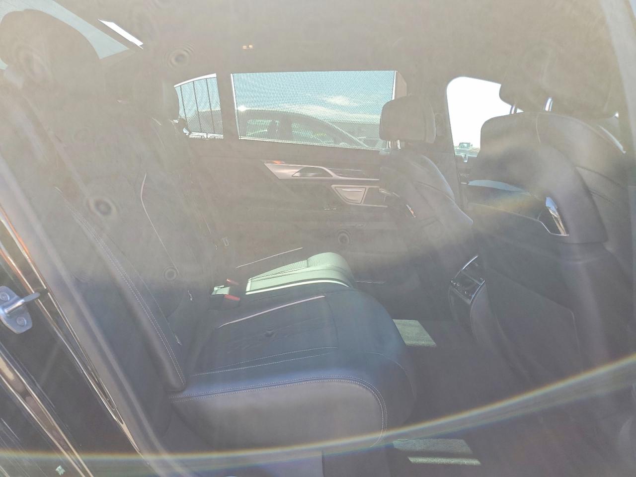 2021 BMW 750 xDrive