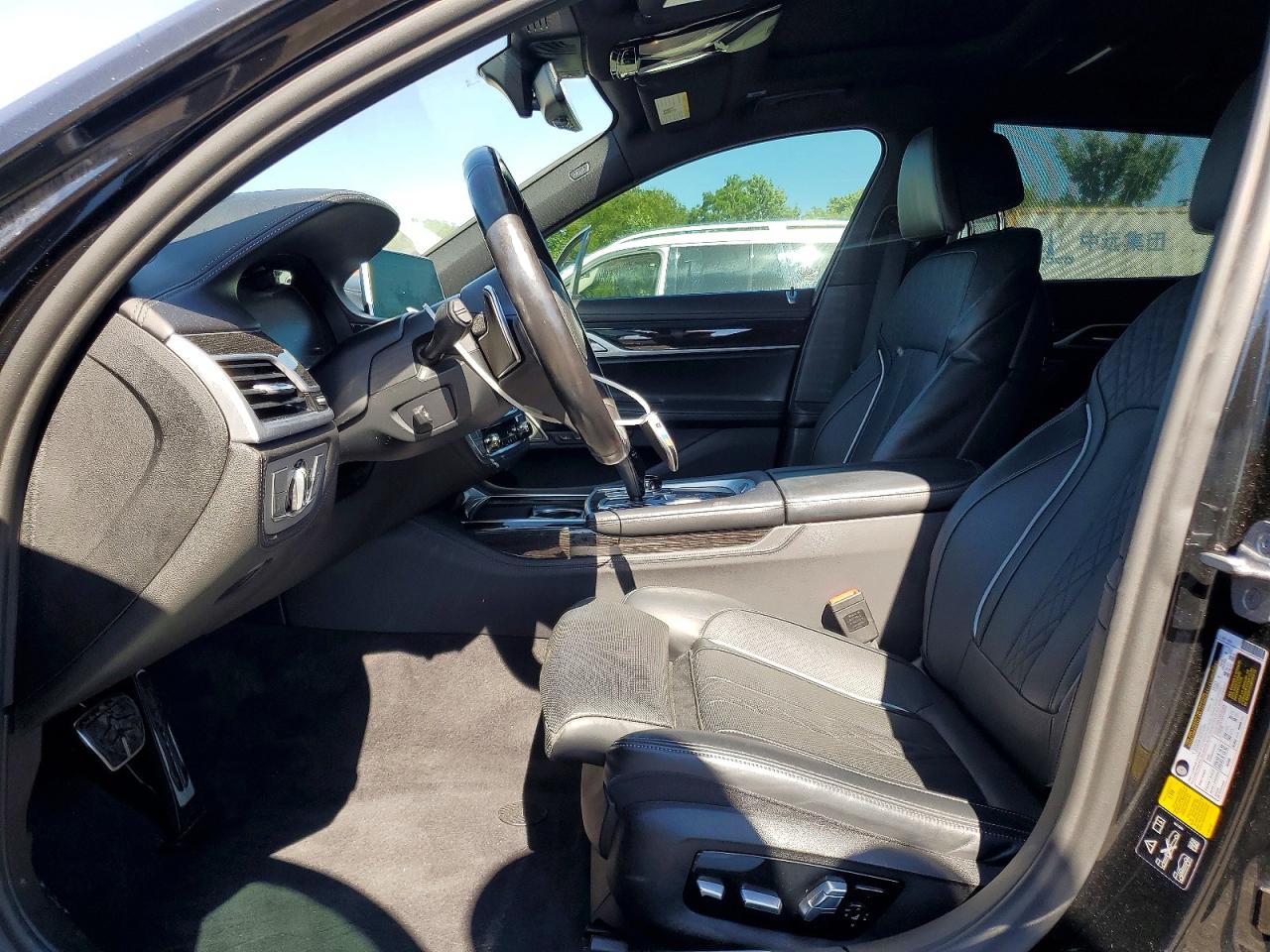 2021 BMW 750 xDrive