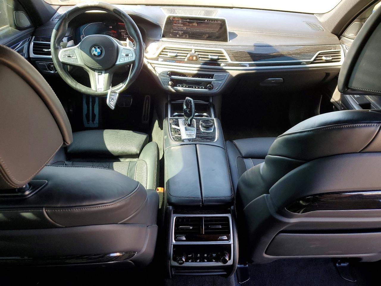 2021 BMW 750 xDrive
