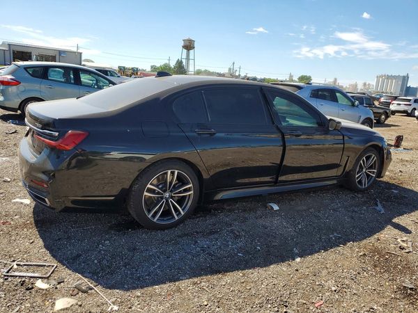 2021 BMW 750 xDrive