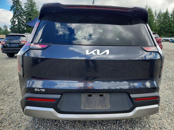 2026 KIA EV9 Light LR