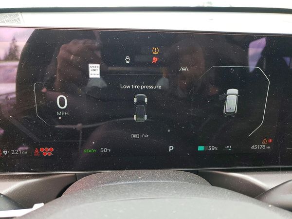 2026 KIA EV9 Light LR
