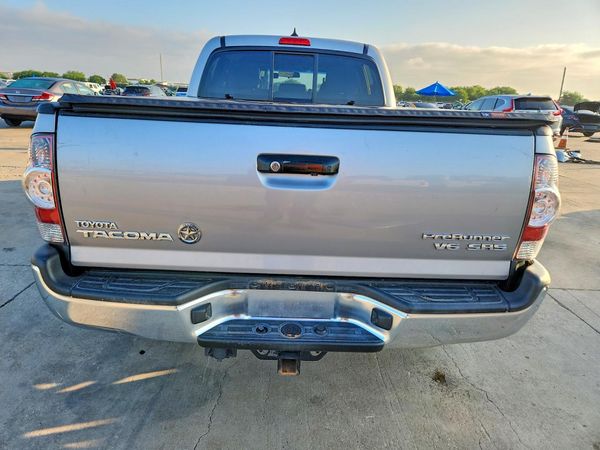 2015 TOYOTA TACOMA Delux Grade