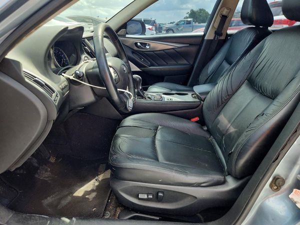 2017 INFINITI Q50