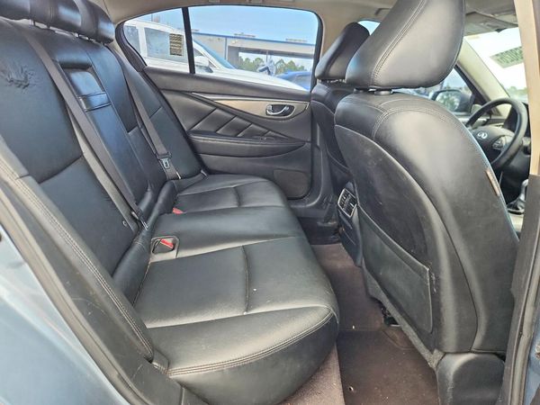 2017 INFINITI Q50