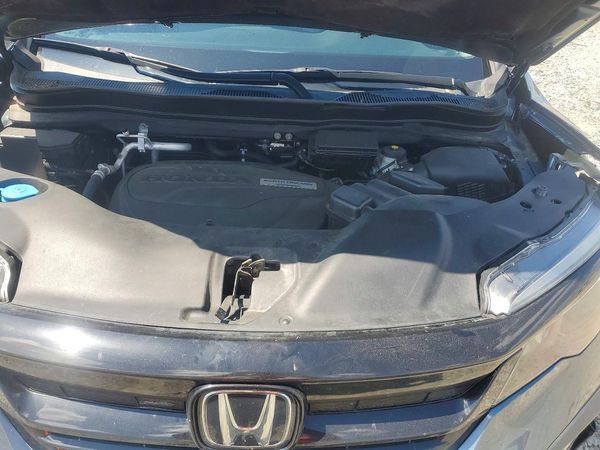 2021 HONDA PILOT SE