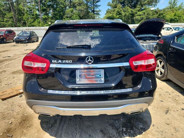2018 MERCEDES-BENZ GLA GLA250