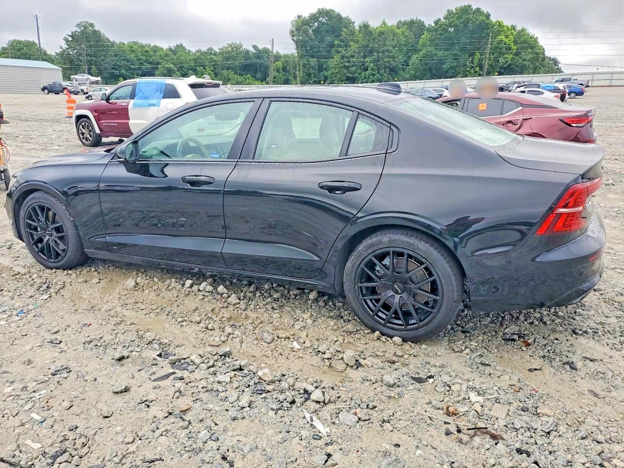 2023 VOLVO S60 Plus Dark with Climate