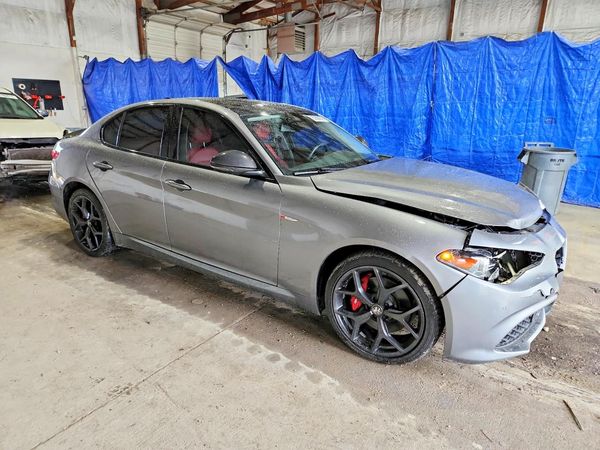 2019 ALFA ROMEO GIULIA TI AWD