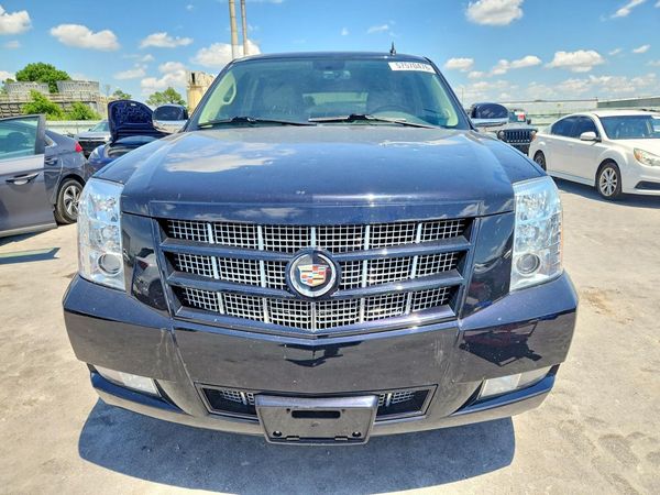 2014 CADILLAC ESCALADE