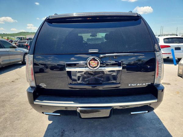 2014 CADILLAC ESCALADE
