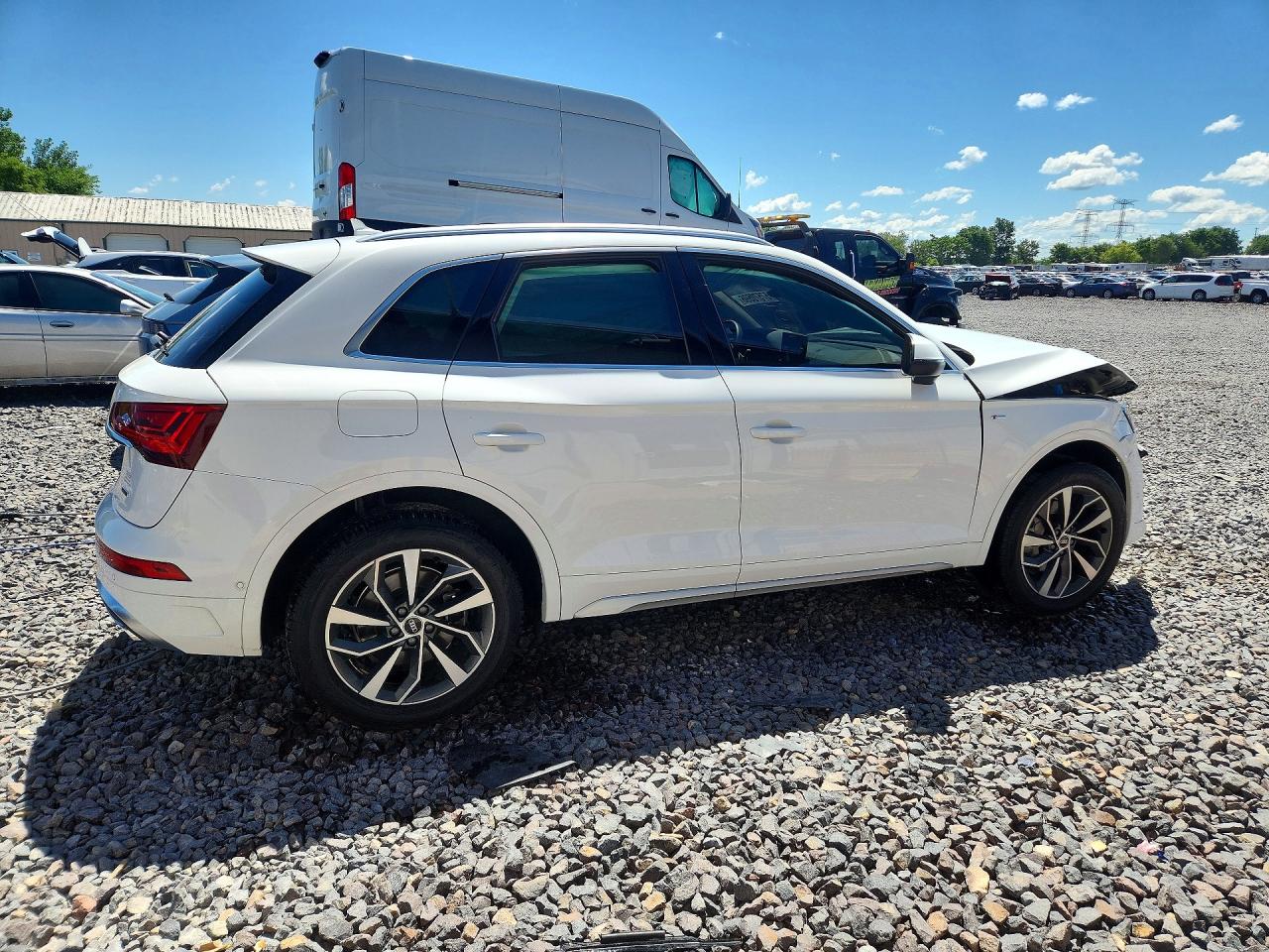 2024 AUDI Q5 S Line quattro Prestige