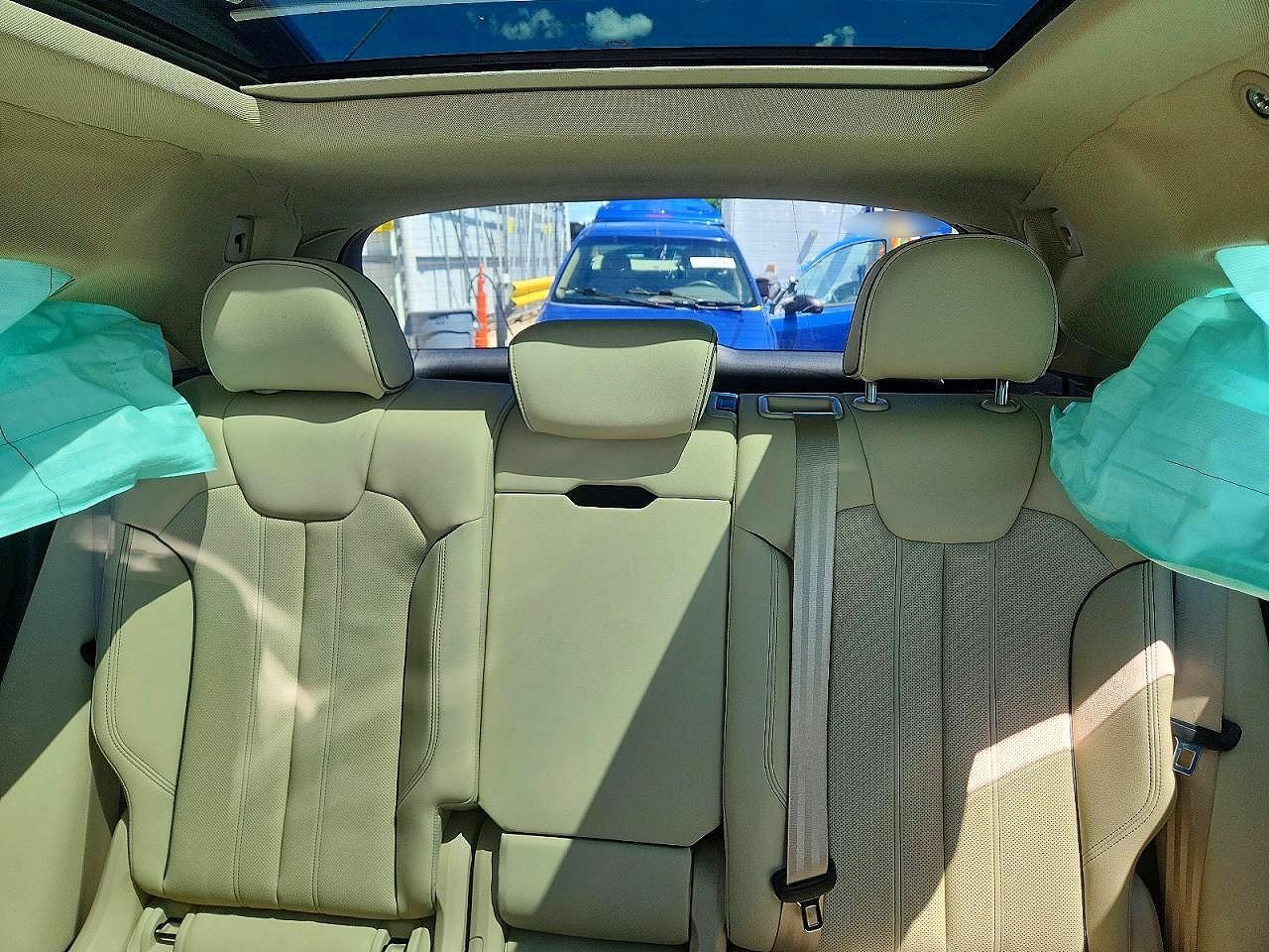 2024 AUDI Q5 S Line quattro Prestige