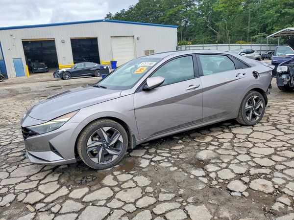 2023 HYUNDAI ELANTRA