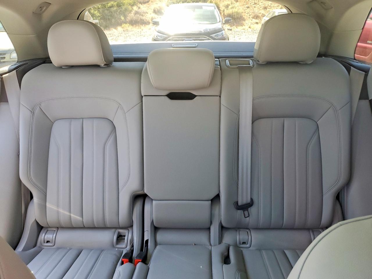 2018 AUDI Q5 quattro Premium Plus