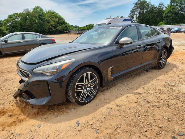 2022 KIA STINGER
