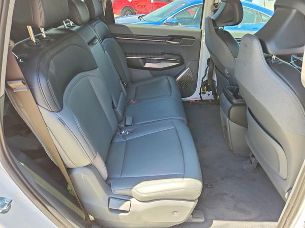 2026 KIA EV9 Light LR