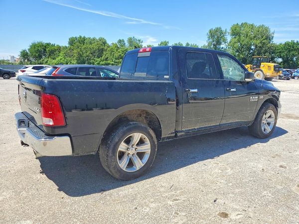 2014 RAM 1500 SLT CREW CAB 4X4