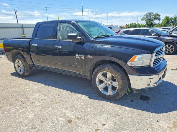 2014 RAM 1500 SLT CREW CAB 4X4