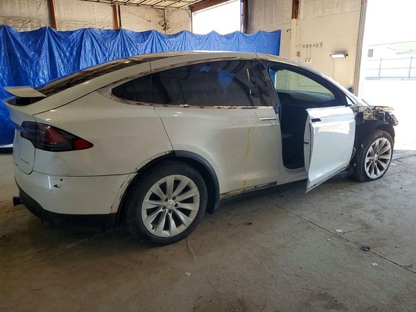 2020 TESLA MODEL X