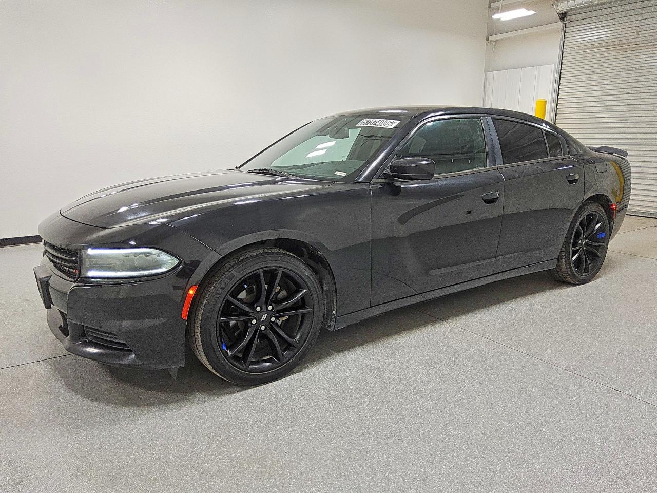 2017 DODGE CHARGER SE