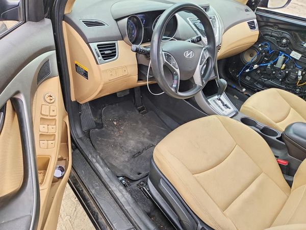 2012 HYUNDAI ELANTRA GLS(Middle grade)
