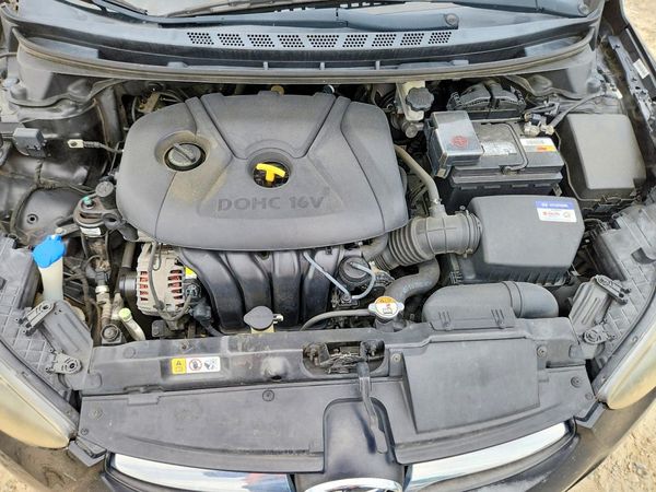2012 HYUNDAI ELANTRA GLS(Middle grade)