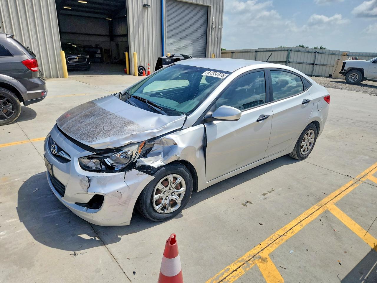 2012 HYUNDAI ACCENT GL (Middle-low grade)