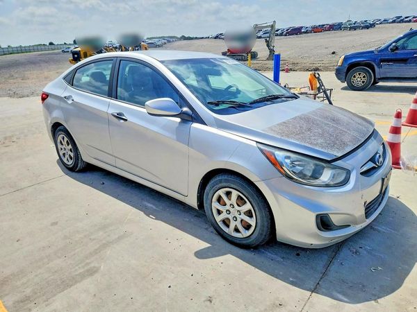 2012 HYUNDAI ACCENT GL (Middle-low grade)