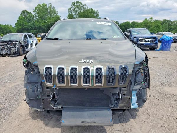 2016 JEEP CHEROKEE LATITUDE 4X4