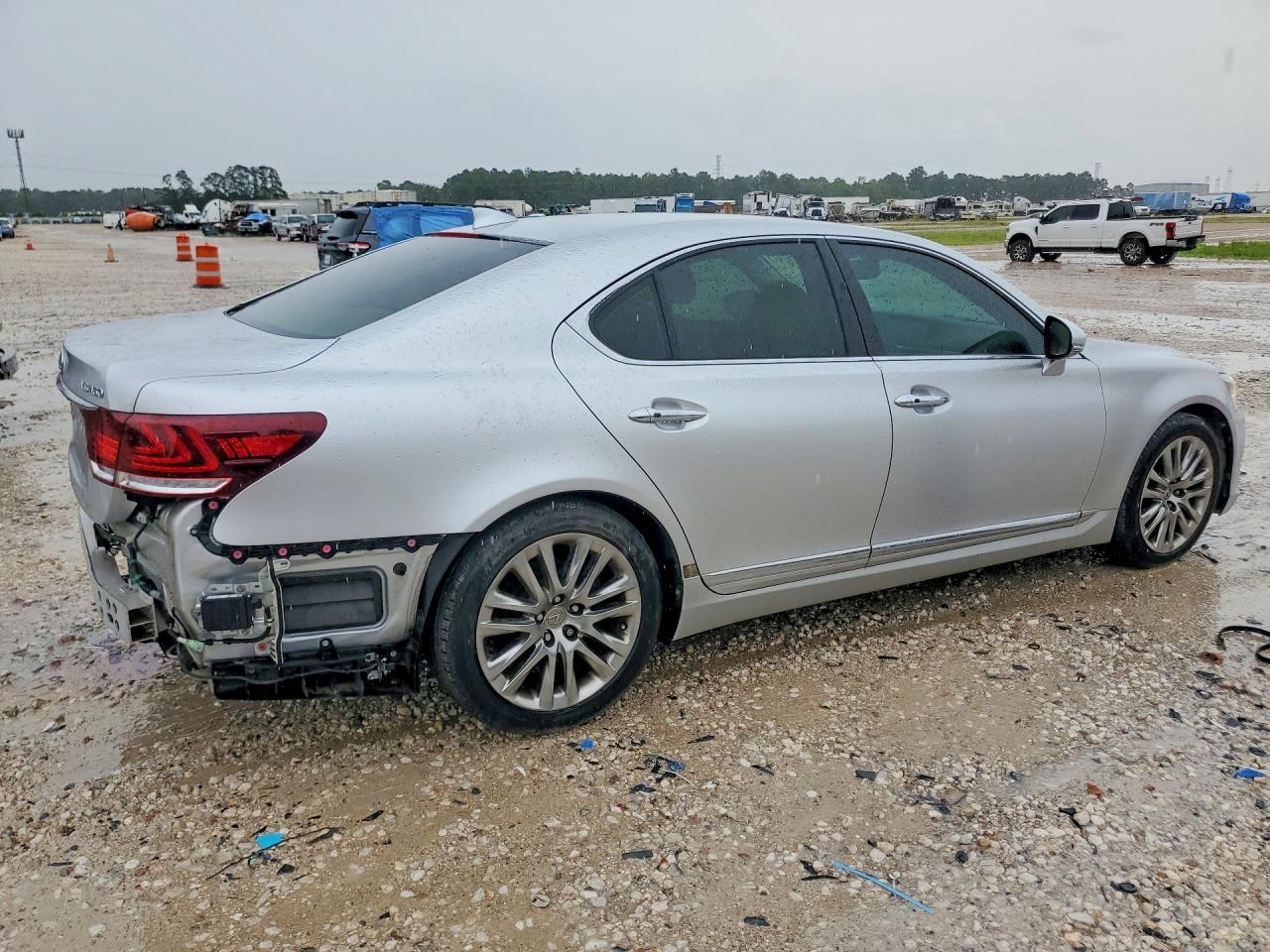 2016 LEXUS LS 460