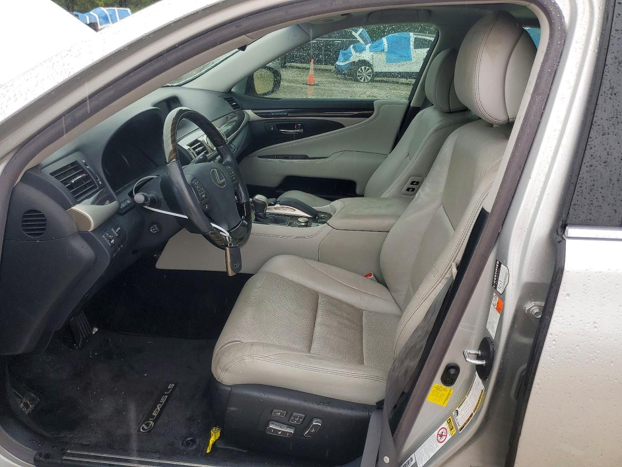 2016 LEXUS LS 460