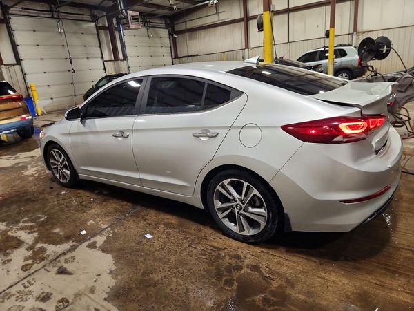 2017 HYUNDAI ELANTRA