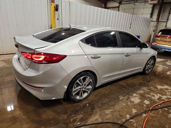 2017 HYUNDAI ELANTRA