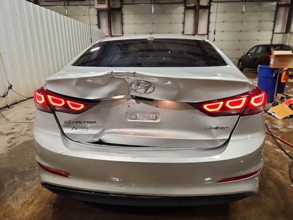 2017 HYUNDAI ELANTRA