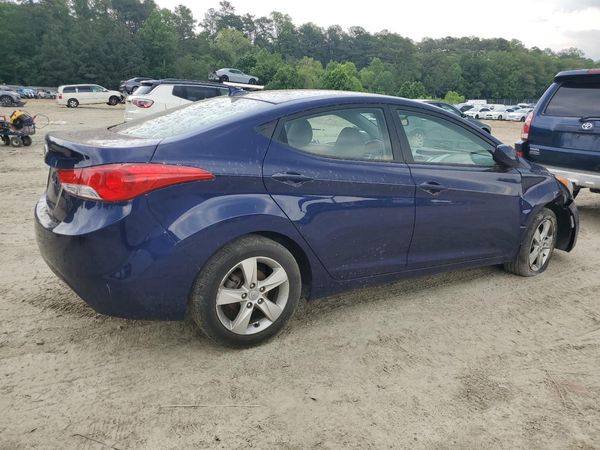 2012 HYUNDAI ELANTRA