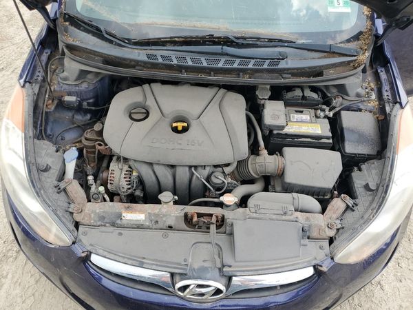 2012 HYUNDAI ELANTRA