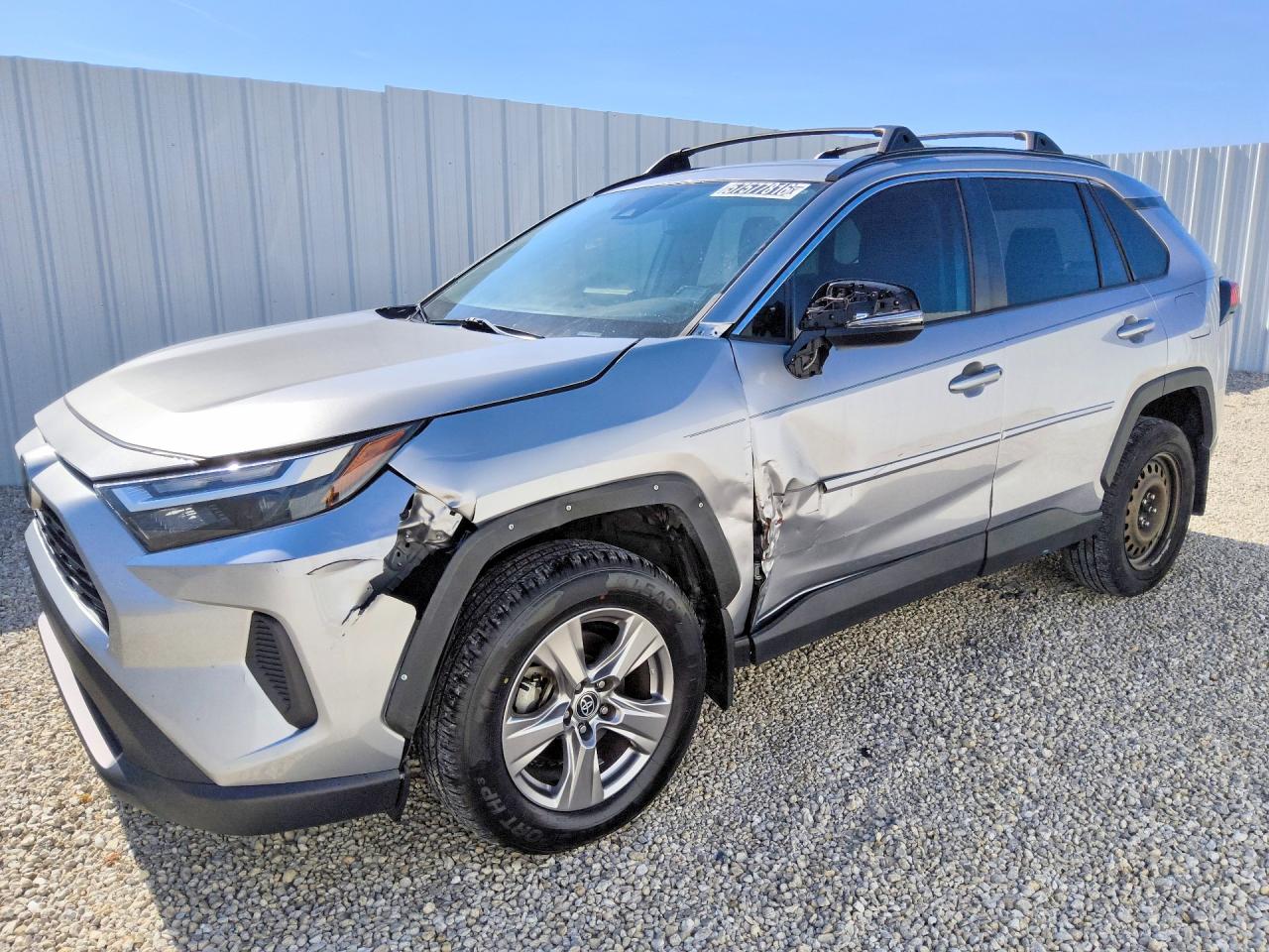 2023 TOYOTA RAV4 XLE — Front 3/4