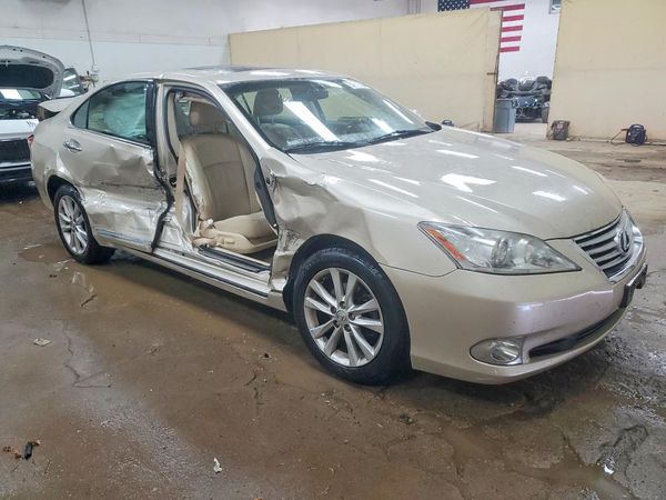 2012 LEXUS ES