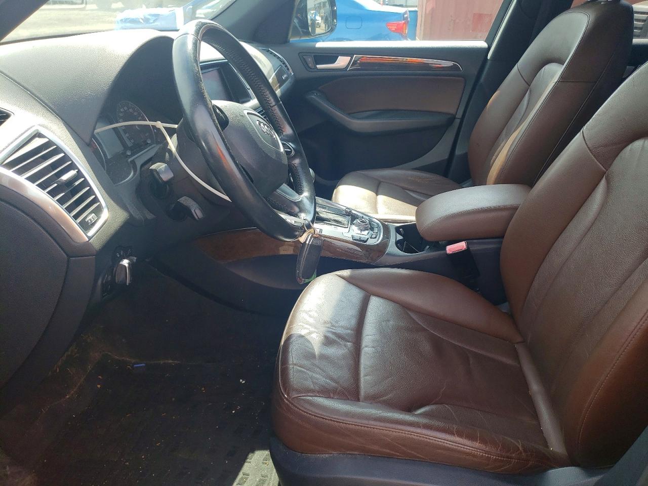 2013 AUDI Q5 Premium Plus