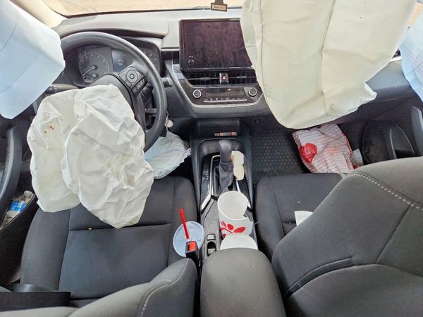 2023 TOYOTA COROLLA