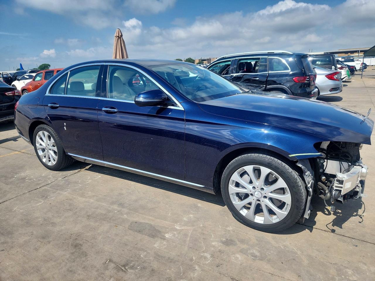 2017 MERCEDES-BENZ E E300
