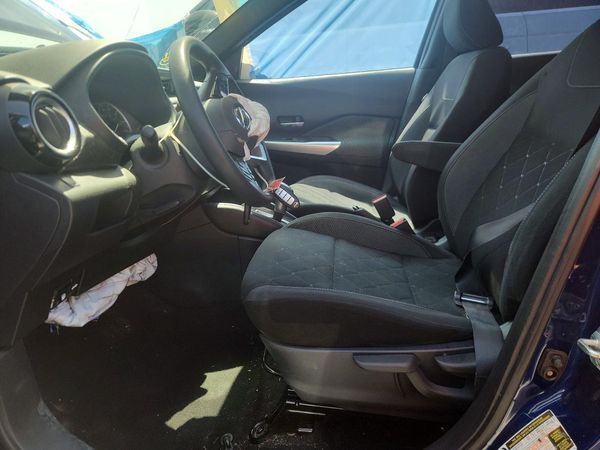 2019 NISSAN KICKS