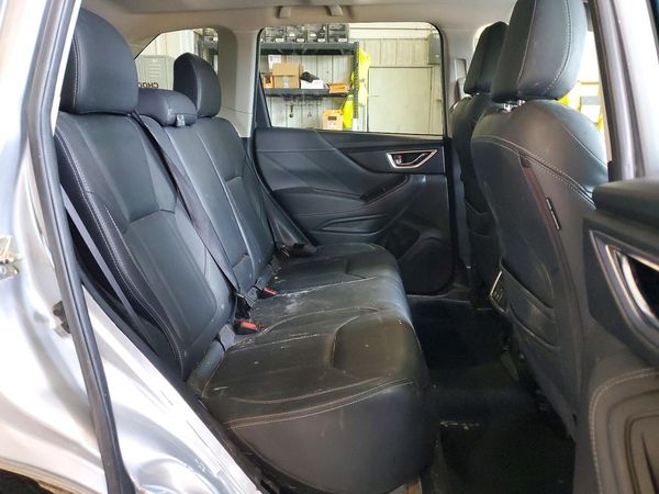 2019 SUBARU FORESTER