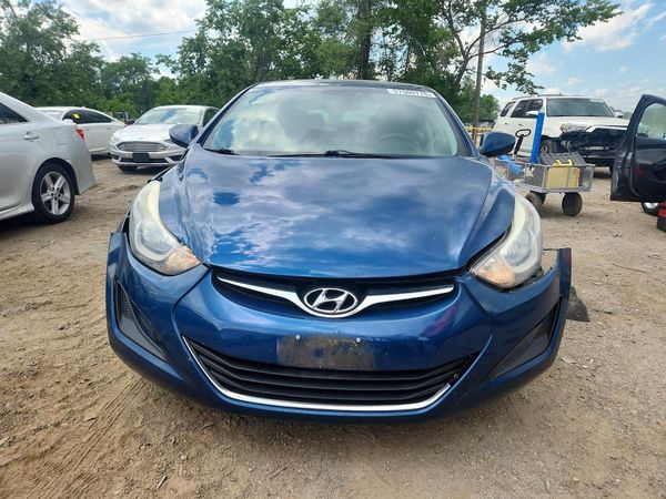 2014 HYUNDAI ELANTRA GLS (Middle)