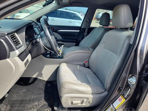 2015 TOYOTA HIGHLANDER