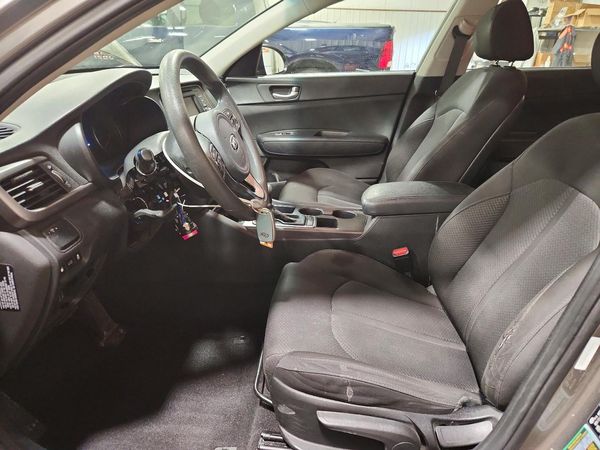 2017 KIA OPTIMA